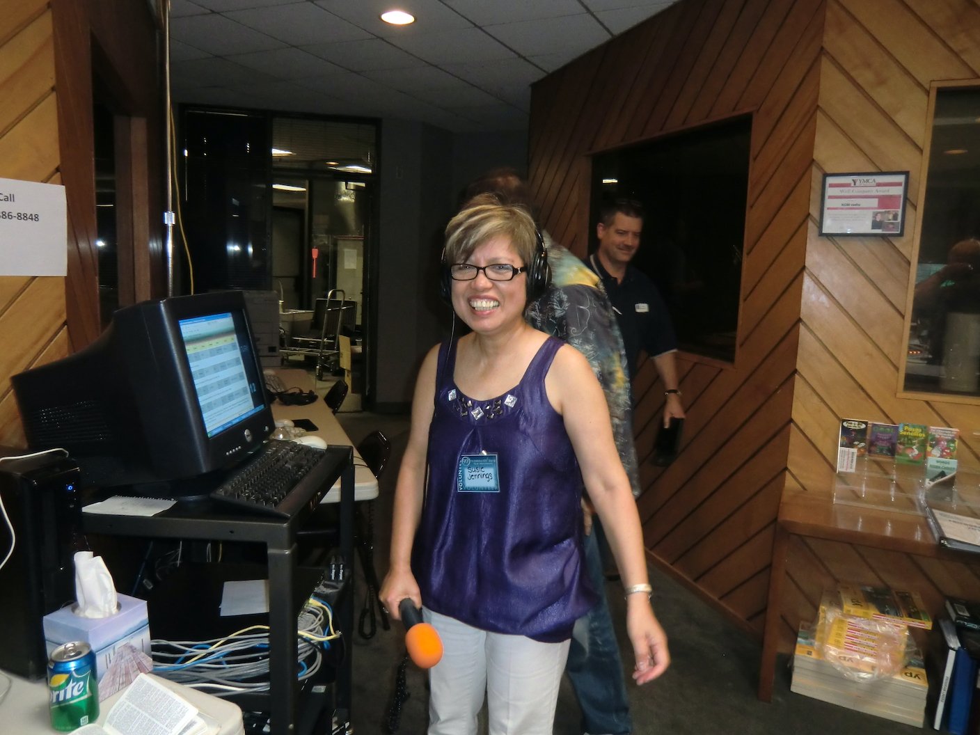 Speaking radio standing mic